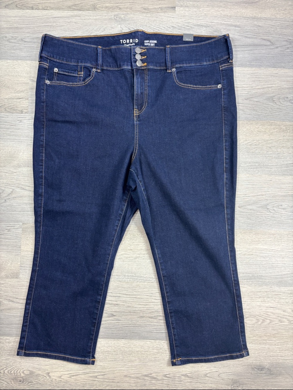 Torrid Crop Jegging Jeans - size 22 NWT